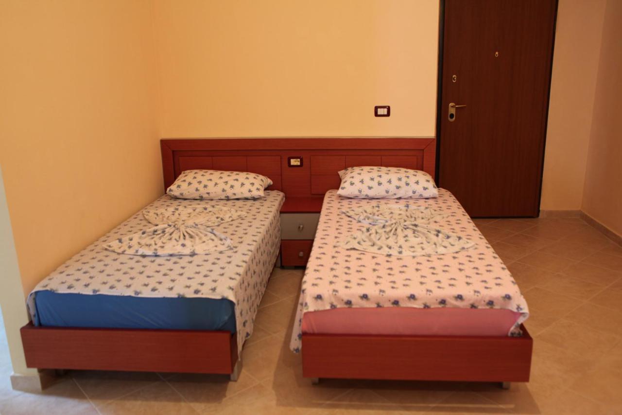 Bakija Apartments Sarande Phòng bức ảnh